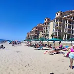 Sea View *