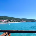Sea View * Elenite