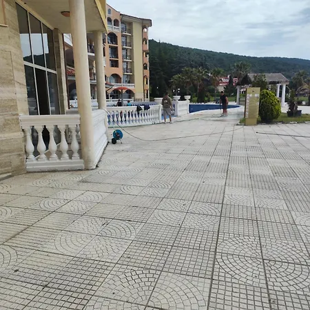 Апартамент Atrium